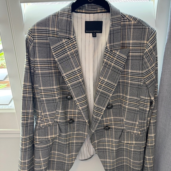 Banana Republic Jackets & Blazers - Banana Republic Blazer (new)